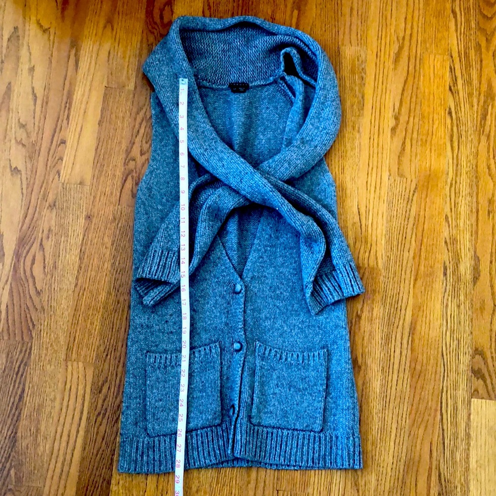 Theory grey knit sweater vest with built-in scarf and pockets size S/P